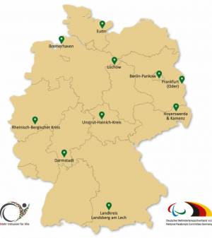 Zehn Modellregionen sind auf einer Deutschlandkarte abgebildet.