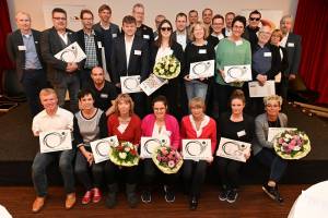 Gruppenfoto der Projektbeteiligten beim MIA-Abschluss in Hannover © Picture Alliance / DBS